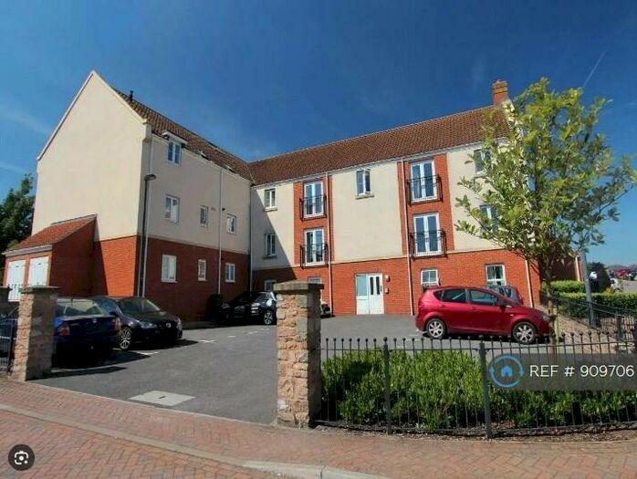2 Bedroom Flat To Rent In Thornbury, Thornbury, Bristol, BS35
