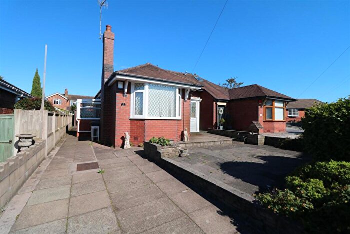 2 Bedroom Semi-Detached Bungalow For Sale In Burton Crescent, Stoke-On-Trent, ST1