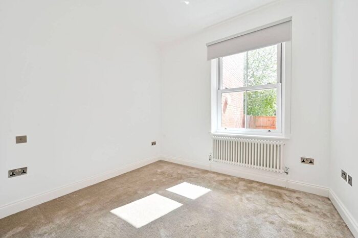 2 Bedroom Flat To Rent In Creffield Road, Ealing, London, W5