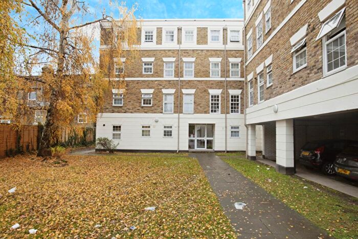 2 Bedroom Flat For Sale In Beechwood Mews, London, N9