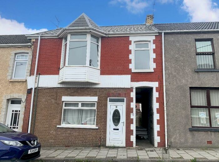 2 Bedroom Flat To Rent In Evans Street, Kenfig Hill, Bridgend, CF33