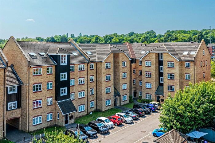 2 Bedroom Flat For Sale In Evans Wharf, Hemel Hempstead, HP3