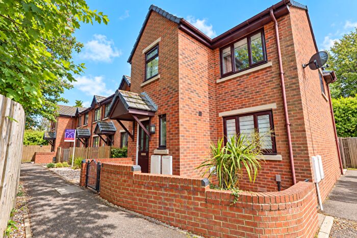3 Bedroom Mews For Sale In Hill Croft, Kirkham, Lancashire, PR4