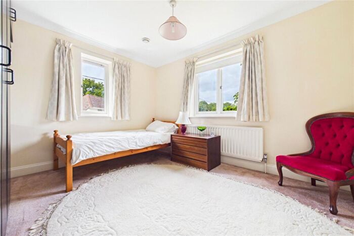 4 Bedroom Detached House For Sale In Victoria Road, Mortimer, Reading, RG7