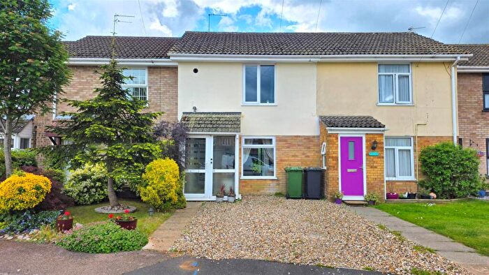 2 Bedroom Terraced House For Sale In Debnam Close, Belton, NR31