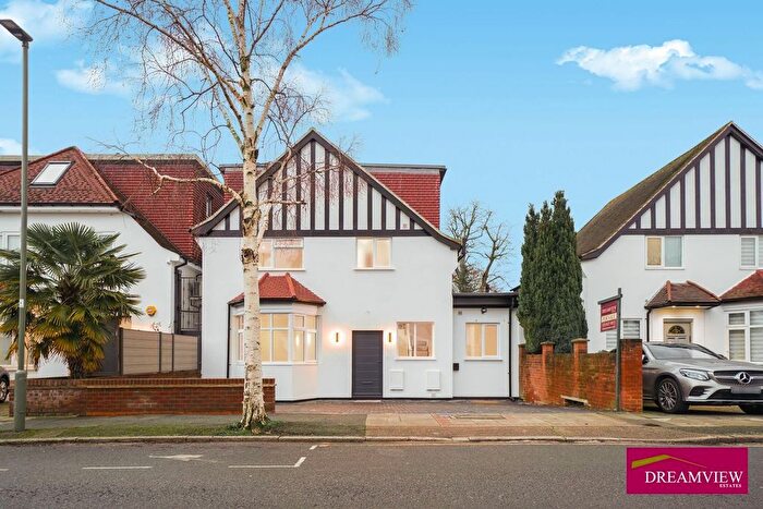 5 Bedroom Detached House For Sale In Wentworth Road Golders Green London, NW11