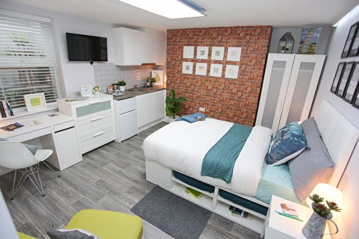 1 Bedroom Studio To Rent In King Street, Luton, Bedfordshire, LU1
