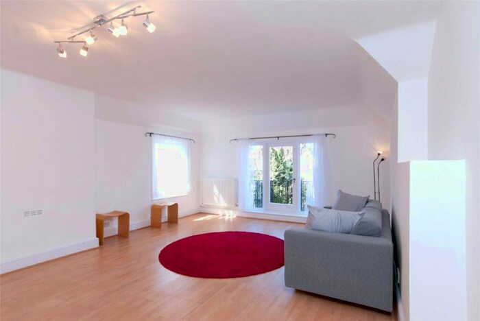 2 Bedroom Flat To Rent In Elsworthy Road, Primrose Hill, London, NW3