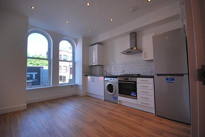 1 Bedroom Flat To Rent In Osborne Road, Levenshulme, Manchester, M19
