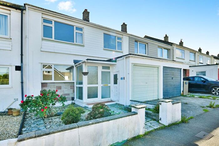 3 Bedroom Terraced House For Sale In Mote Park, Saltash, PL12