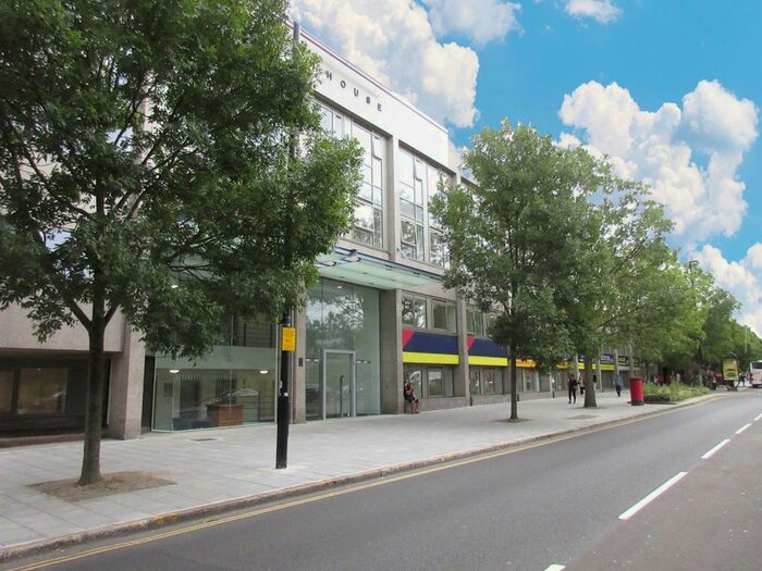 Studio To Rent In Lampton Road, Off Bell Road, Hounslow, TW3