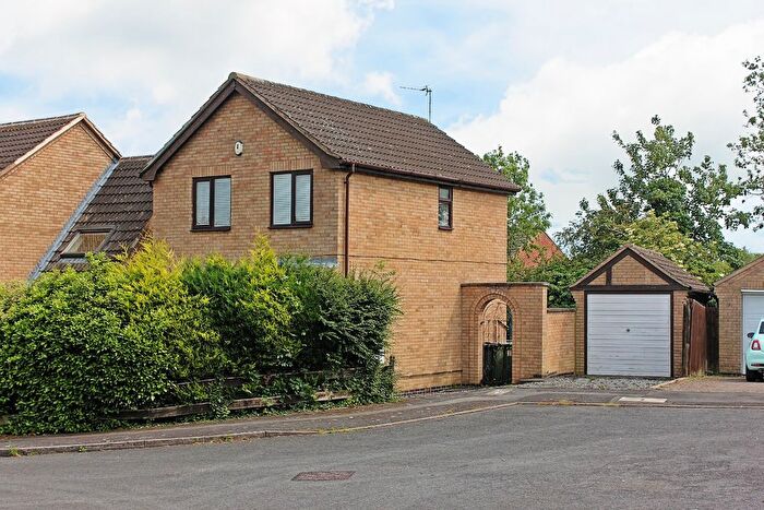 3 Bedroom Detached House To Rent In Ashurst Close, Wigston, LE18