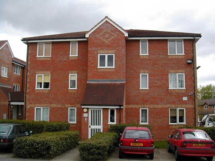 2 Bedroom Flat To Rent In Walpole Road, Burnham Gate, SL1