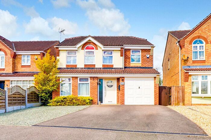 4 Bedroom Detached House For Sale In Buntingbank Close, South Normanton, DE55