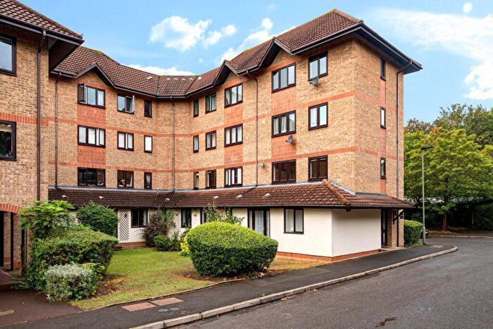 2 Bedroom Flat For Sale In Orchard Grove, Anerley, London, SE20