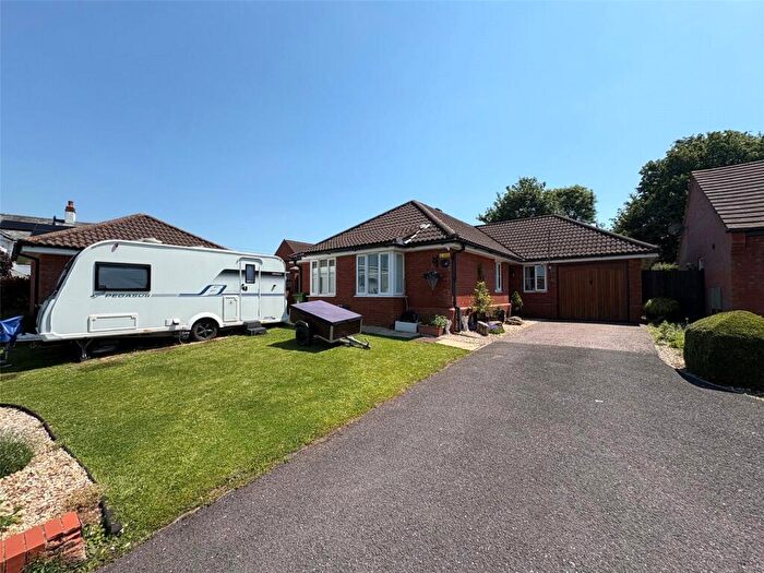 4 Bedroom Bungalow For Sale In Monmouth Way, Honiton, Devon, EX14