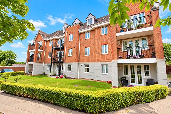 2 Bedroom Flat For Sale In Wildern Lane, Hedge End, SO30