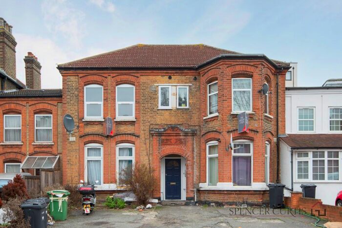 1 Bedroom Flat To Rent In Mansfield Road, Ilford, Essex IG1