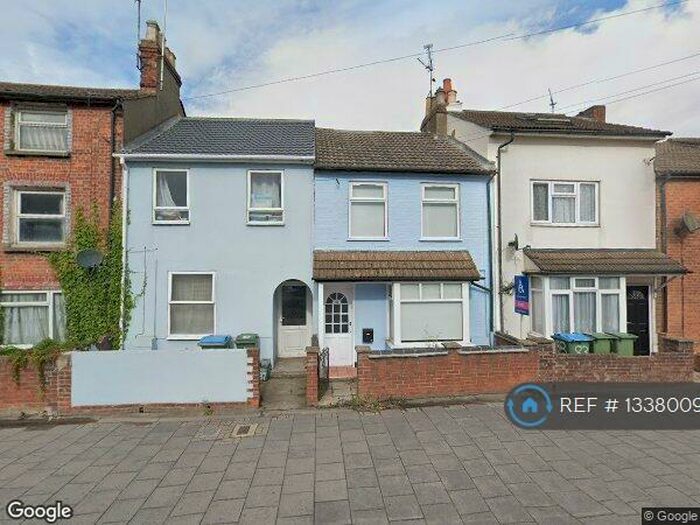 2 Bedroom Terraced House To Rent In New Street, Aylesbury, HP20