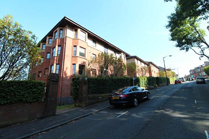 2 Bedroom Flat To Rent In Oban Drive, Glasgow, G20