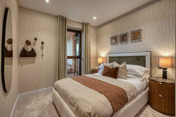 4 Bedroom Flat For Sale In Wood Lane, London, W12