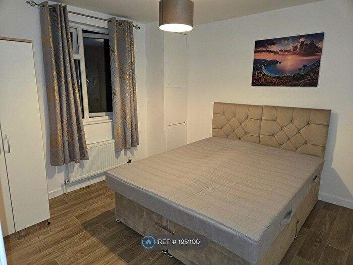 2 Bedroom Flat To Rent In Filton, Filton, Bristol, BS34