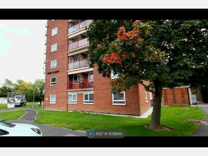 2 Bedroom Flat To Rent In Eden Court, Leamington Spa, CV32