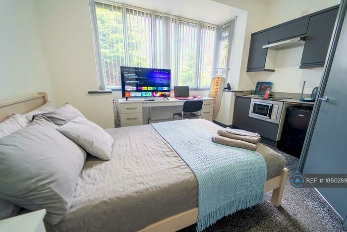 Studio To Rent In Bournbrook Road, Birmingham, B29