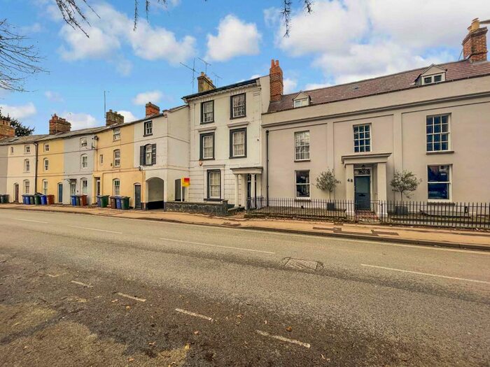 1 Bedroom Apartment To Rent In West Bar Street, Banbury, Oxon, OX16