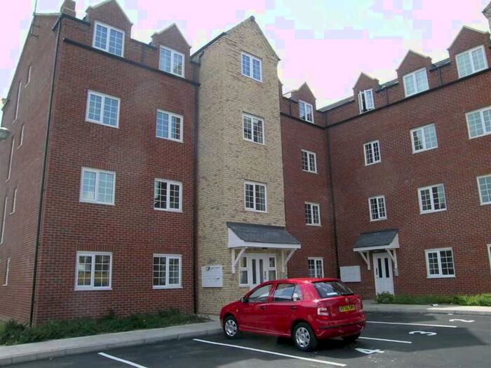 2 Bedroom Flat To Rent In Masters House, Bridlington, East Yorkshire, YO16