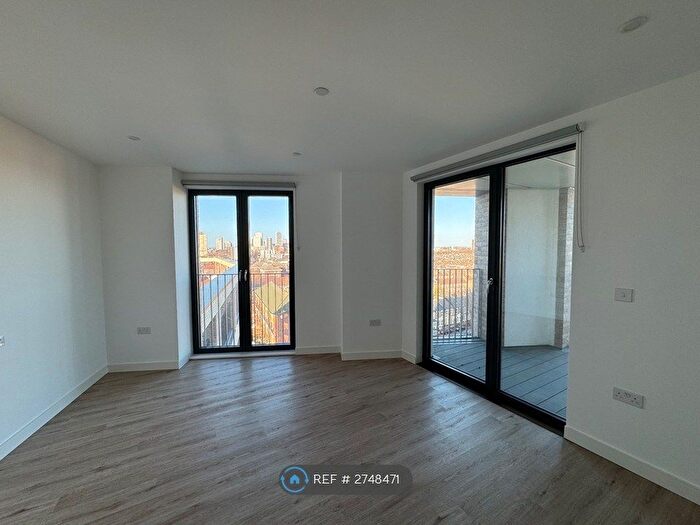 1 Bedroom Flat To Rent In Plaistow Road, London, E13