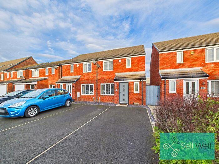 3 Bedroom Terraced House For Sale In Gate Lane, Radcliffe, Bury, M26