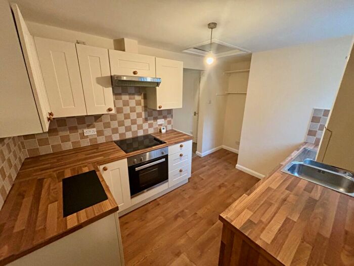 2 Bedroom Flat To Rent In Wilnecote Lane, Tamworth, B77