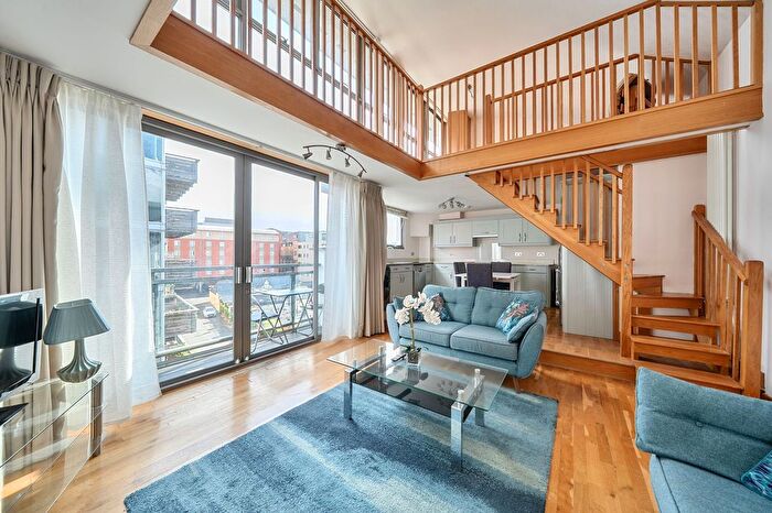 2 Bedroom Flat To Rent In Tanner Street, London, SE1