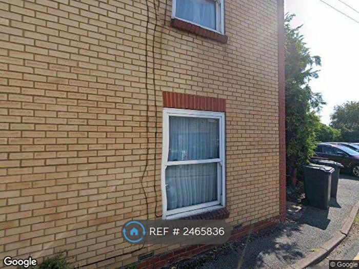2 Bedroom Maisonette To Rent In Woodbine Cottages, Egham, TW20
