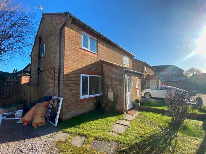 2 Bedroom House To Rent In Beaufort Way, Rhoose, Vale Of Glamorgan, CF62