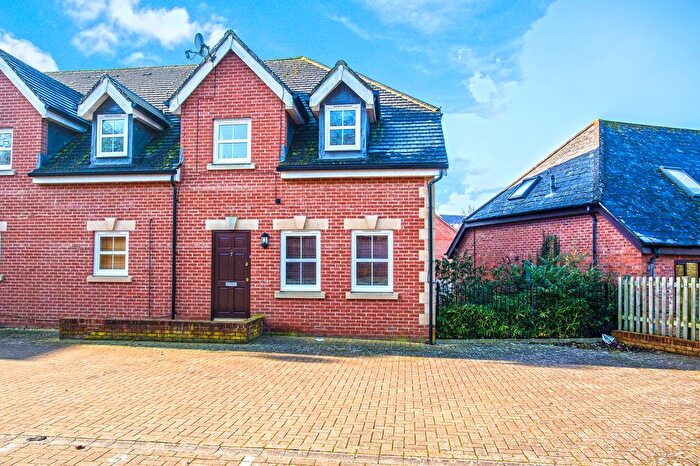 2 Bedroom Flat To Rent In The Old Maltings, Station Terrace, Buckingham, MK18