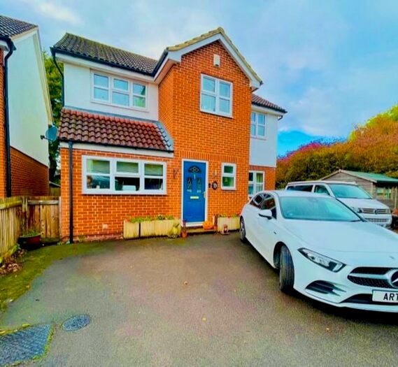 4 Bedroom House To Rent In Dawes Close, Clevedon, BS21