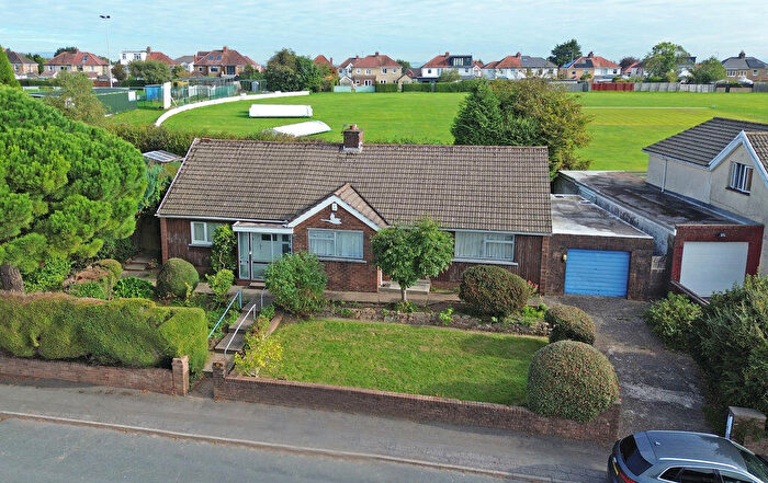 4 Bedroom Detached Bungalow For Sale In High Cross Drive, Rogerstone, NP10