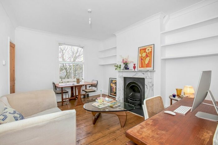 2 Bedroom Flat To Rent In Breakspears Road, Brockley, London, SE4
