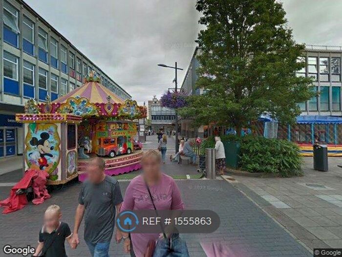 2 Bedroom Flat To Rent In Queensway, Stevenage, SG1