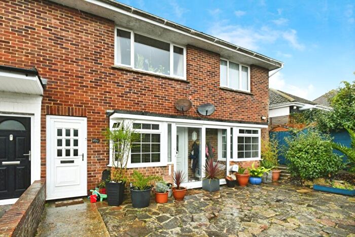 2 Bedroom Flat For Sale In Bannings Vale, Saltdean, Brighton, East Sussex, BN2