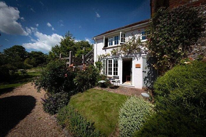 1 Bedroom Semi-Detached House To Rent In Winchester, Hampshire, SO21