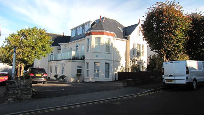 2 Bedroom Flat To Rent In Victoria Road, Swanage, Dorset, BH19