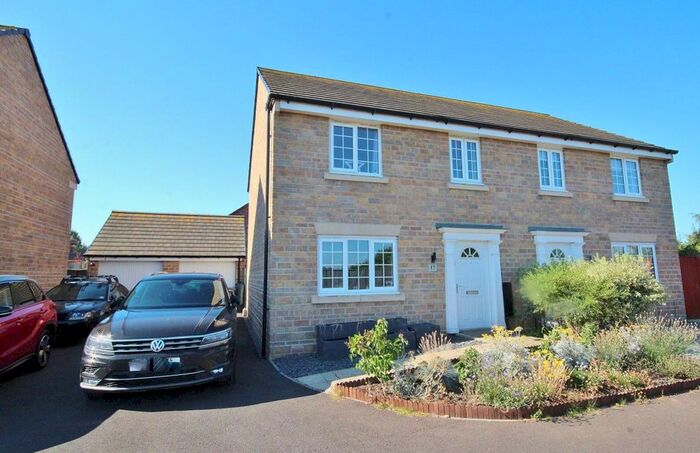 3 Bedroom Semi-Detached House To Rent In Coupland Meadow, Selby, YO8