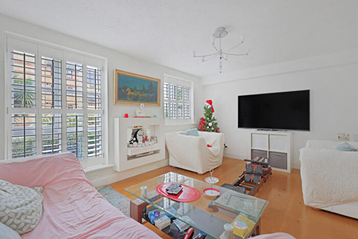 5 Bedroom Terraced House To Rent In Plough Way, Surrey Quays, SE16