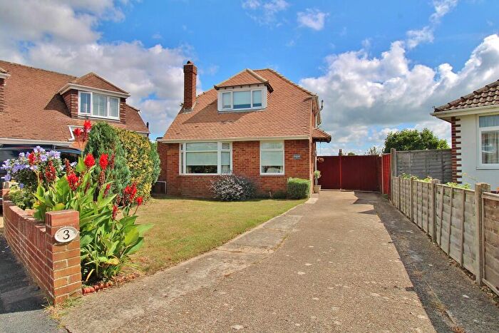 4 Bedroom Chalet For Sale In Francis Place, Stubbington, PO14