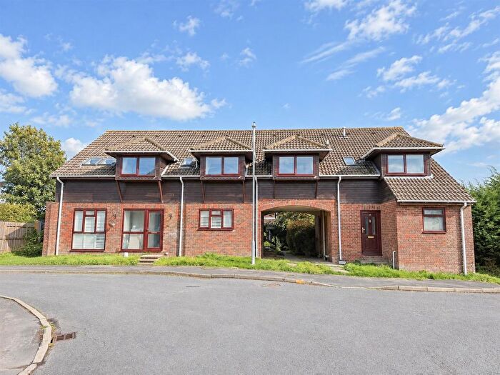 1 Bedroom Flat For Sale In Ridgeway Close, Heathfield, TN21