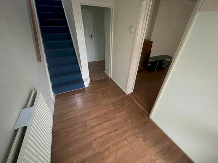 4 Bedroom Terraced House To Rent In Hilldene Avenue, Romford, RM3