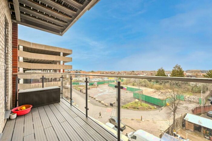 1 Bedroom Flat To Rent In Blagdon Road, New Malden, New Malden, KT3